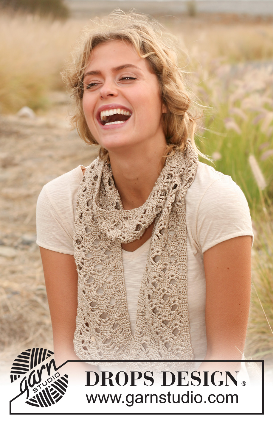 Country Joy / DROPS 130-29 - Crochet DROPS scarf in Cotton Viscose.