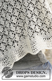 Garden of Diamonds / DROPS 131-2 - Strikket DROPS sjal med bølgemønster i ”Lace”