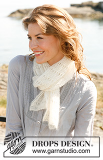 Touch of Silk / DROPS 133-29 - Gebreide DROPS sjaal in ribbelst met gaatjes van ”Kid-Silk”.   