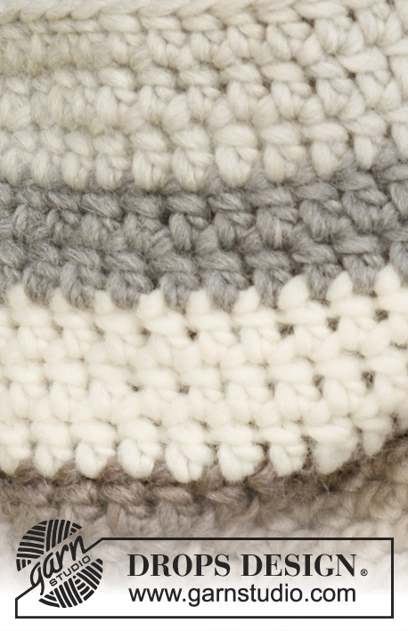 Midwinter / DROPS 134-14 - Gehaakte DROPS muts en halswarmer van Snow.