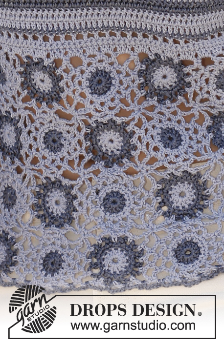 Blues / DROPS 136-23 - Virkad DROPS tröja i ”Safran” och “Cotton Viscose”