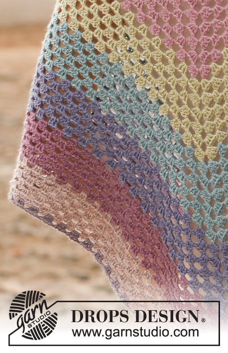 Rainbow / DROPS 136-3 - Crochet DROPS shawl with dc-groups in “BabyAlpaca Silk”. 