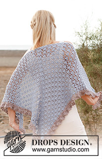 Tranquility / DROPS 137-29 - Gehäkeltes DROPS Dreiecktuch in ”BabyAlpaca Silk”.