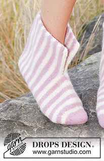 Tuula Slippers / DROPS 137-34 - Felted DROPS slippers in Nepal.