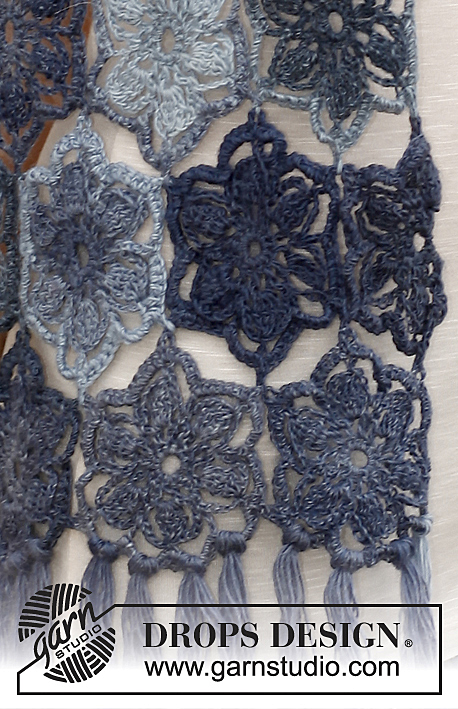 Dream Catcher / DROPS 138-22 - Gehaakte DROPS sjaal met bloemen van ”Delight”.