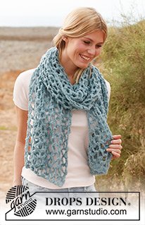 Free patterns using DROPS Alpaca Bouclé / DROPS 138-23