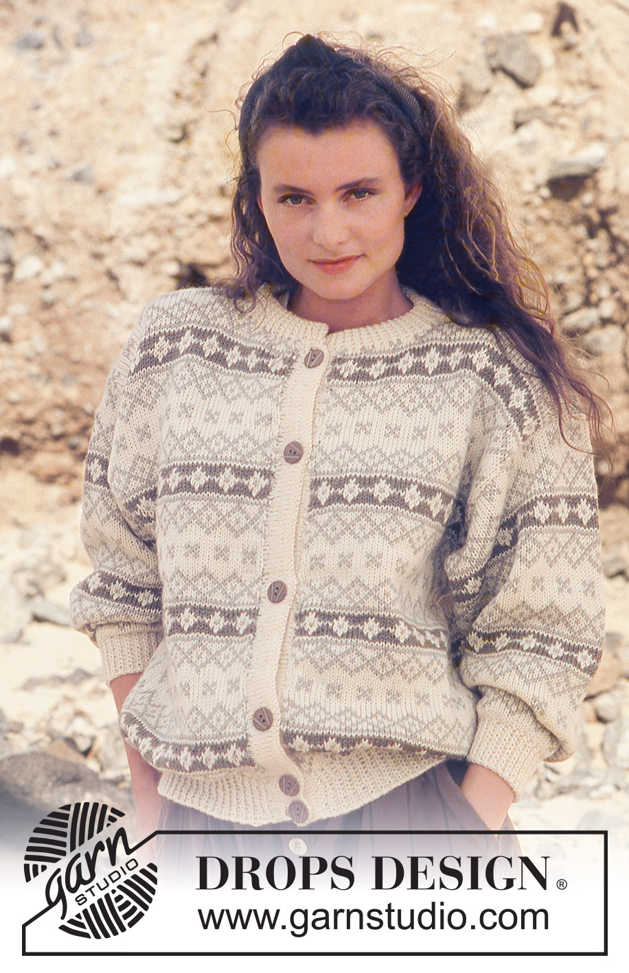 DROPS 14-12 - DROPS jacket with classic pattern borders in “Karisma Superwash”. Ladies and men’s sizes S – L.