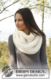 Angel / DROPS 140-28 - Knitted DROPS neck warmer in garter st in Vienna and Snow or Melody and Snow.