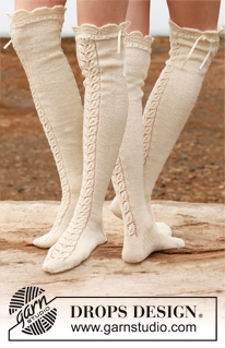 Sofia / DROPS 146-36 - Knitted DROPS stockings with lace pattern in Fabel. Size 35 - 43.
