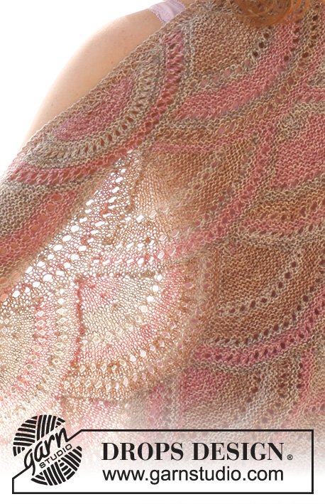 Soft mermaid / DROPS 148-33 - Knitted DROPS shawl in garter st with fan pattern in ”Fabel”.
