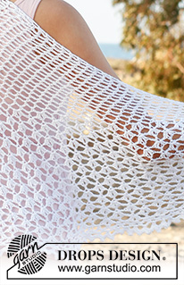 Summer Princess / DROPS 148-6 - Gehaakte DROPS omslagdoek met kantpatroon van ”Safran”.
