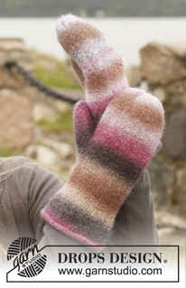 Candy Crush Gloves / DROPS 151-23 - Tovad DROPS vante i ”Big Delight”