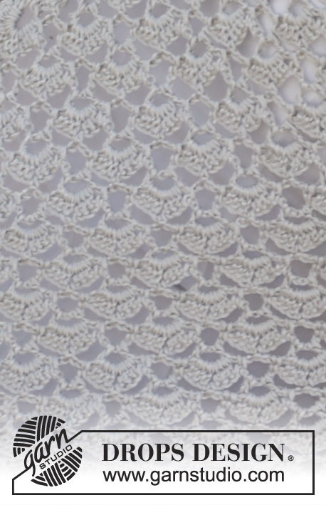 Forget Me Knot / DROPS 153-20 - Châle ajouré DROPS au crochet, ”Cotton Viscose”.