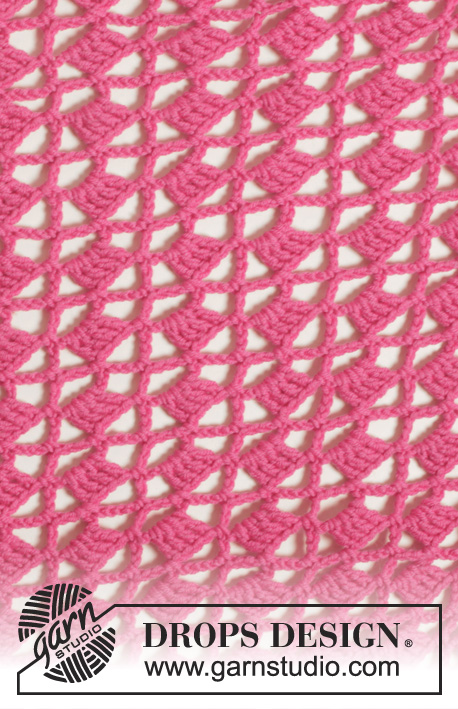 Rose Fields / DROPS 154-12 - Crochet DROPS shawl with spaces and treble-groups in ”Merino Extra Fine”.