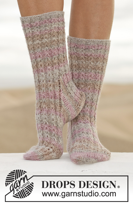 Mable's Cables / DROPS 154-28 - Free knitting patterns by DROPS Design