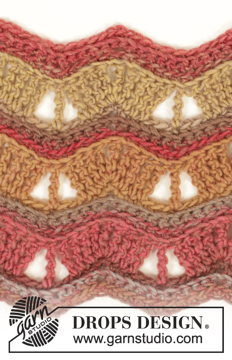 Autumn Waves / DROPS 156-33 - Virkattu DROPS pitsikauluri ”Big Delight” -langasta.