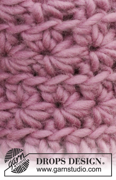 Sweet Spirited / DROPS 156-9 - Crochet DROPS slippers with star pattern in ”Snow”.