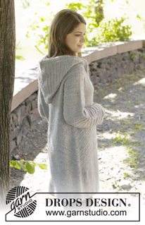 Autumn Getaway / DROPS 157-3 - Strikket DROPS jakke i ”Alpaca” og ”Kid-Silk” med raglan, hætte og struktur mønster strikket oppefra og ned. Str S - XXXL.