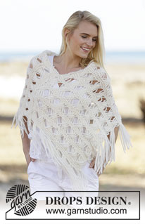 Late in August / DROPS 159-17 - Gestrickter Poncho in 1 Faden DROPS Cloud oder 2 Fäden DROPs Air mit Krausrippen und indischen Kreuzmaschen. Größe S - XXXL.