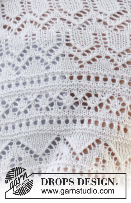 Ethereal Bliss / DROPS 159-31 - Strikket DROPS sjal i ”BabyAlpaca Silk” med hullmønster.