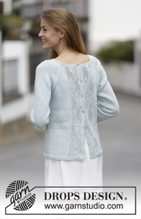 Blue Spring / DROPS 161-27 - Sweter rozpinany z reglanowym rękawem DROPS ze ściegiem ażurowym i guzikami z tyłu, z włóczki „Cotton Light”. Może być również noszony w sposób klasyczny. Od S do XXXL.
