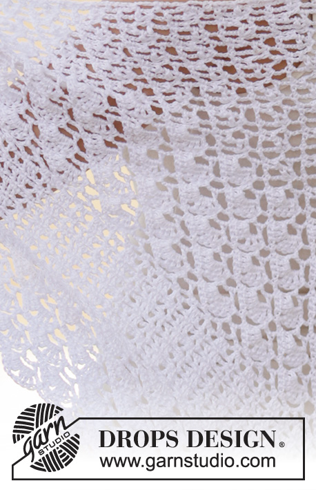 Seaside Romance / DROPS 162-29 - Virkattu viuhkakuvioinen DROPS huivi ”Cotton Viscose” -langasta.