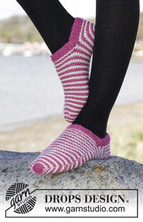 Candy Cane / DROPS 164-9 - Knitted DROPS slippers in garter st with stripes in Nepal. Size 35 - 42