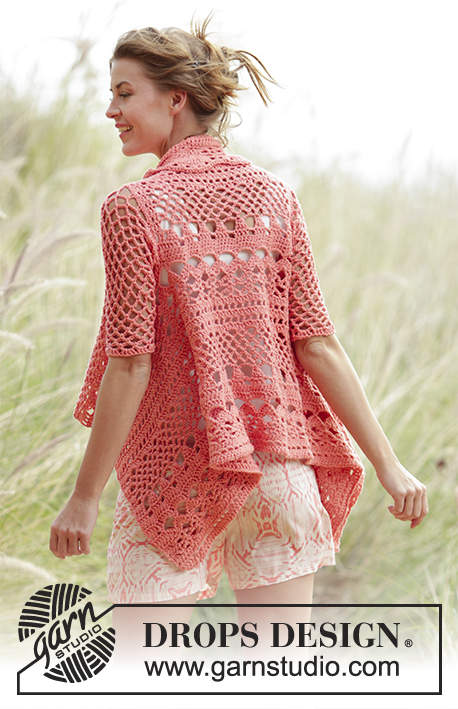 Peach Dream / DROPS 170-26 - Gehaakt DROPS vest, wordt in een vierkant gehaakt met kantpatroon van ”Paris”. Maat: S - XXXL.