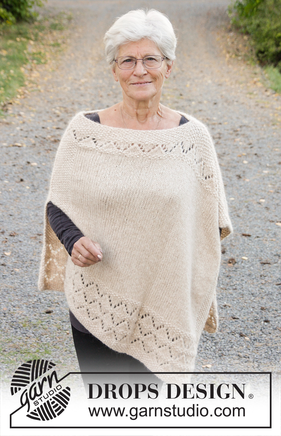 So Classy! / DROPS 170-28 - Poncho DROPS au point de riz avec point ajouré, en ”Air”. Du S au XXXL.