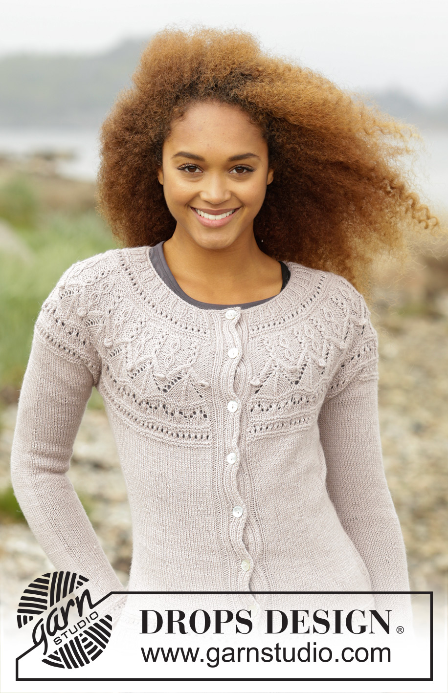 Crystal Bright Cardigan / DROPS 171-52 - DROPS propínací svetr s kruhovým sedlem a plastickým ažurovým vzorem pletený z příze BabyAlpaca Silk. Velikost: S-XXXL.
