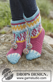 Rock Them Socks / DROPS 172-19 - Pantofole DROPS all’uncinetto, con motivo jacquard multicolore, in Nepal. Taglie: Dalla 35 alla 43.