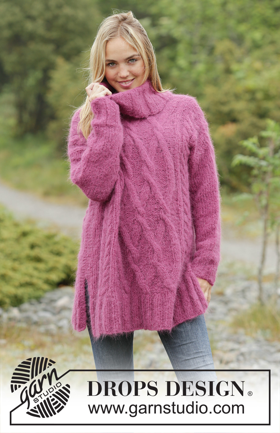 Warm Wine / DROPS 172-36 - Pull oversize DROPS, avec torsades et col roulé, en ”Melody”. Du S au XXXL.