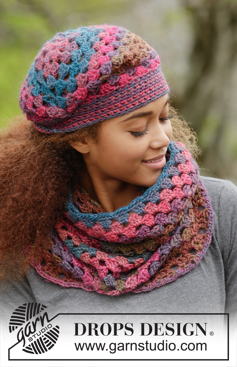 In Treble / DROPS 172-7 - Conjunto DROPS: Gorro e gola crochetados com grupos de pontos altos, com 1 fio DROPS Big Delight ou 2 fios DROPS Fabel.