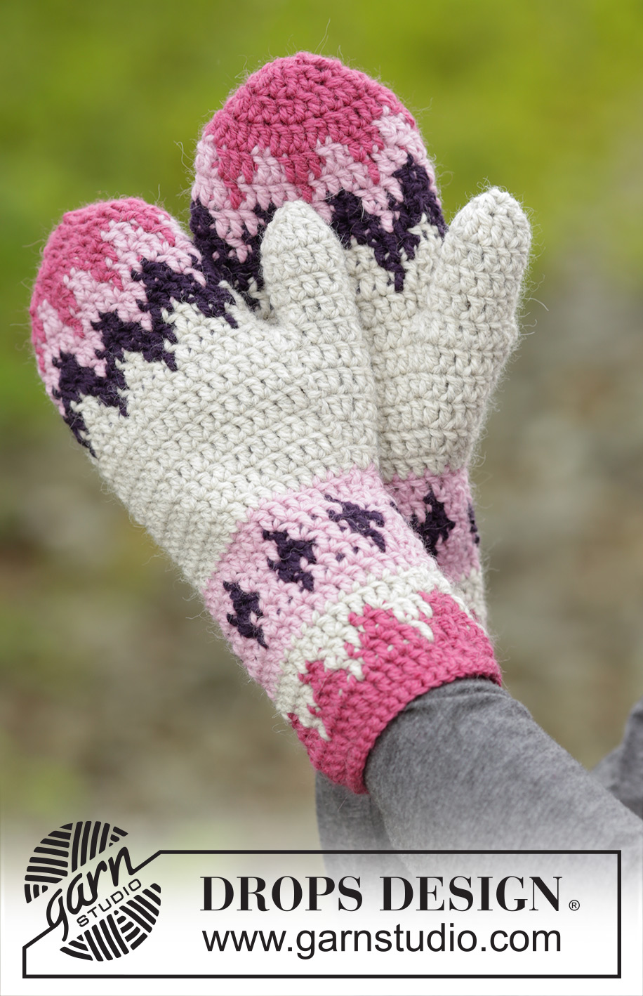 Pink Maze / DROPS 172-9 - Gehaakte DROPS muts, halswarmer en wanten met veelkleurig patroon van “Nepal”.