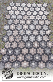 Midnight Flurries / DROPS 173-24 - Heklet DROPS pledd i ”Nepal” med sekskanter.