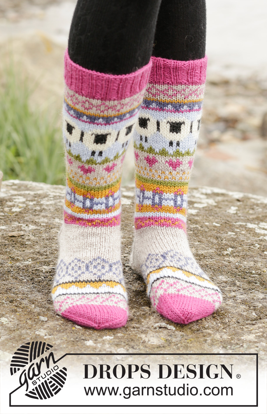 Sleepy Sheep / DROPS 173-45 - Knitted DROPS socks with sheeps in ”Karisma”. Size 35 - 46