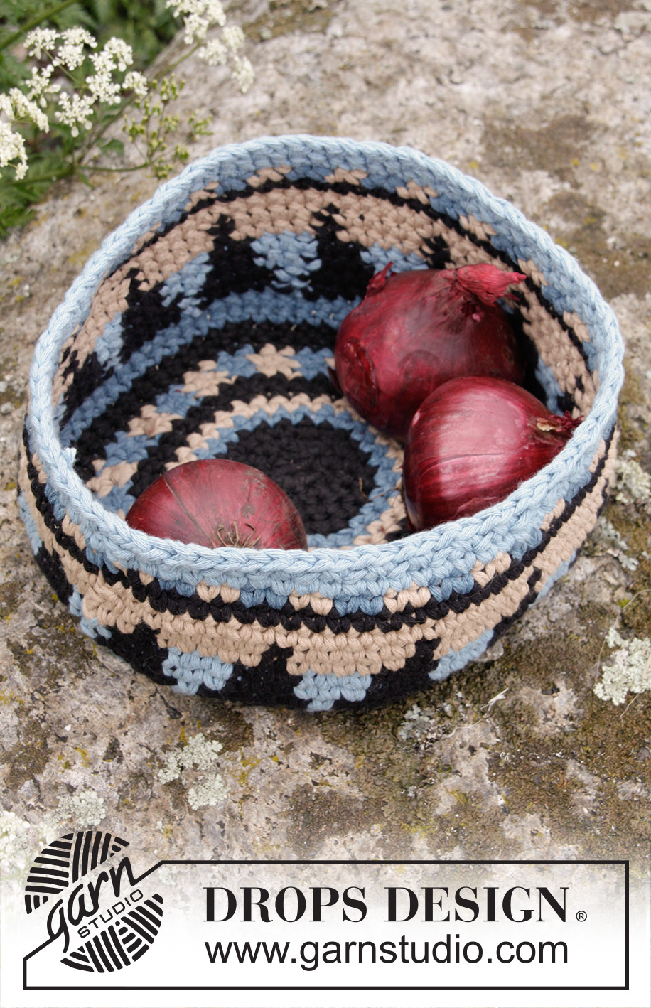 Maia Basket / DROPS 173-53 - Corbeille jacquard DROPS au crochet, avec 2 fils Paris.