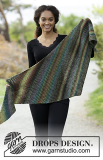 Herbs & Spices / DROPS 180-25 - Knitted shawl worked diagonally with garter stitch and stripes.
Piece is knitted in DROPS Delight.