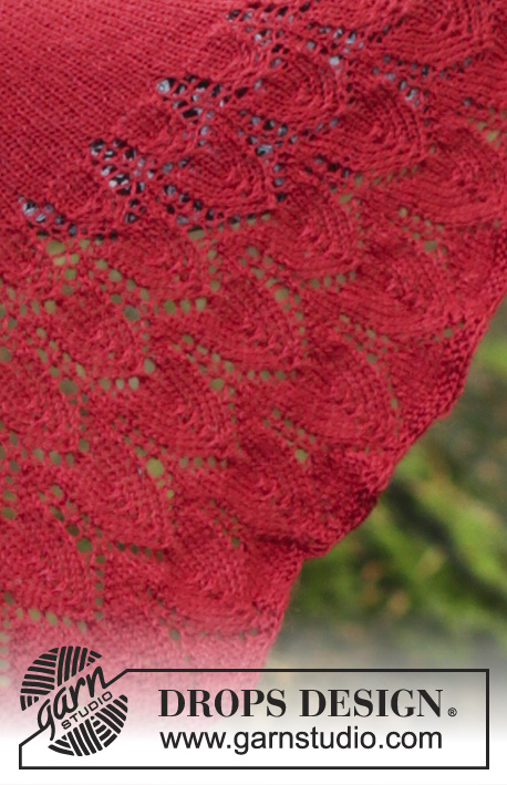 Fuego de Dragon / DROPS 183-17 - Kötött kendő csipkemintával kötött szegéllyel.
A darabot DROPS BabyAlpaca Silk fonalból készítjük.