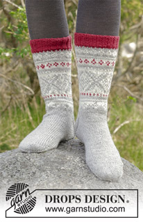 Christmas Socks & Slippers / DROPS 183-4