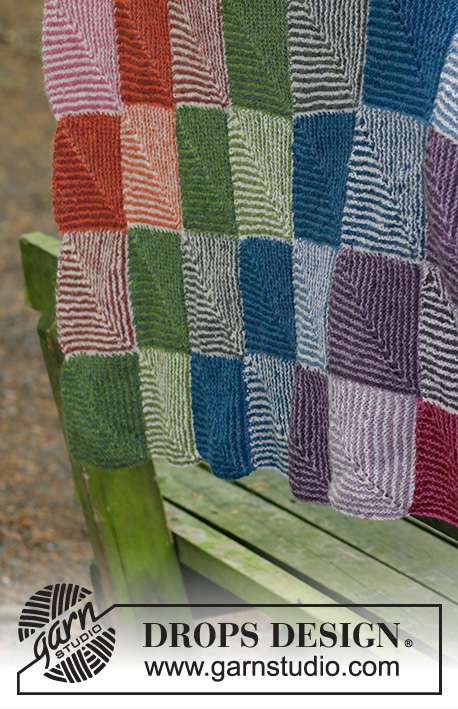 Autumn Nights / DROPS 184-13 - Couverture tricotée avec des dominos, au point mousse rayé. Se tricote en DROPS Alpaca.