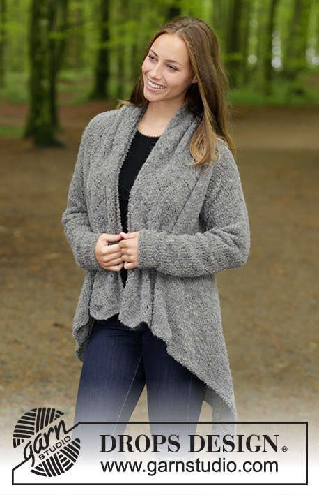 Harvest Moon / DROPS 184-3 - Knitted jacket worked sideways with lace pattern along collar. Size: S - XXXL
Piece is knitted in DROPS Alpaca Bouclé.