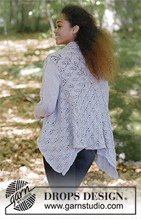 Don't Leaf Me Behind / DROPS 184-32 - Stickad fyrkantskofta med hålmönster. Storlek S - XXXL.
Arbetet är stickat i DROPS Cotton Merino.
