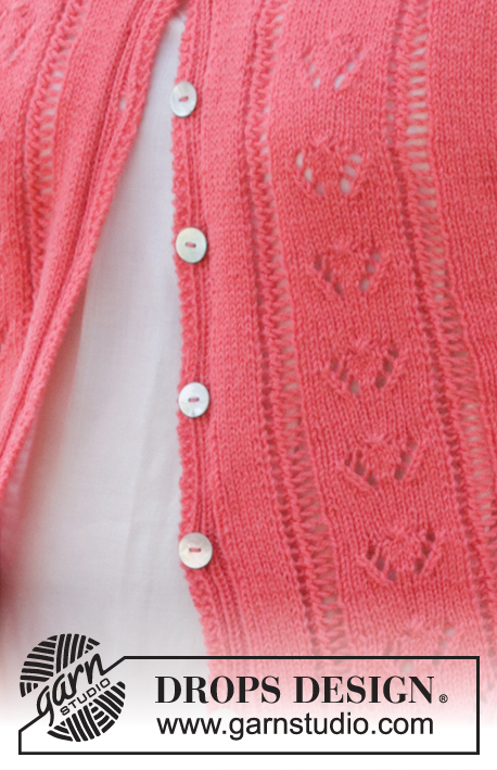 Miss Flora Cardi / DROPS 186-16 - Cardigan ai ferri con motivo traforato, raglan e maniche corte. Taglie: Dalla S alla XXXL. Il cardigan è lavorato in DROPS Flora.
