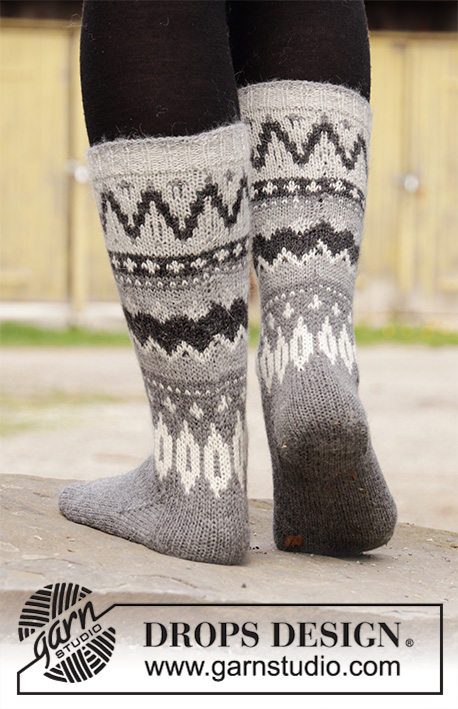 Steingard Socks / DROPS 193-15 - Knitted socks in DROPS Nord. Piece is knitted with Norwegian pattern. Size 35 to 43