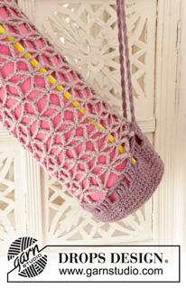 Yoga Time / DROPS 193-25 - Gehaakte hoes voor yogamat in DROPS Big Merino. Het werk wordt in de rondte gehaakt met een sterpatroon. Thema: yoga.