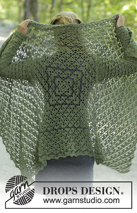 Green Envy / DROPS 196-28 - Hekluð peysa úr DROPS BabyMerino. Stykkið er heklað í ferning með sólfjöðrum, gatamynstri og röndum. Stærð S - XXXL.