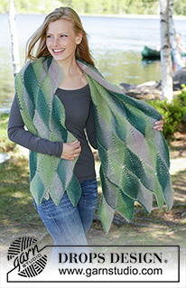 Forest Fling / DROPS 196-5 - Knitted stole with leaves in DROPS Delight. The piece is worked in garter stitch with short rows.