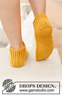 Sun Spun Socks / DROPS 198-14 - Meias tricotadas de cima para baixo, em DROPS Nepal, com canelado e em ponto meia. Números 35-43.