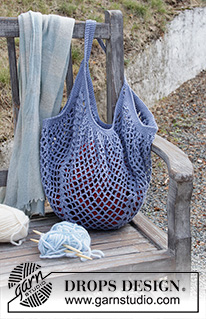 Pacific Blues / DROPS 199-15 - DROPS Cotton Light lõngast heegeldatud pitsmustriga võrk - kott